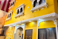 Raj Vilas Palace