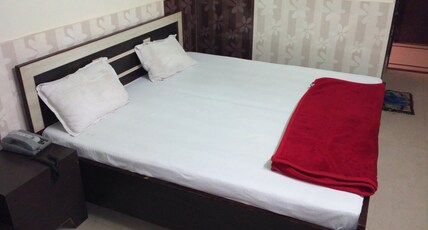 HOTEL CITY HEART Room Type - AC ROOMS