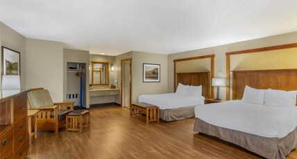 Best Western Plus High Country Inn Room Type - 2 Queen Beds, Non-Smoking, Pet Friendly Room, Microwave And Refrigerator, Wi-Fi, Full Breakfast Best Western Plus High Country Inn Room Type - 2 Queen Beds, Non-Smoking, Pet Friendly Room, Microwave And Refrigerator, Wi-Fi, Full Breakfast