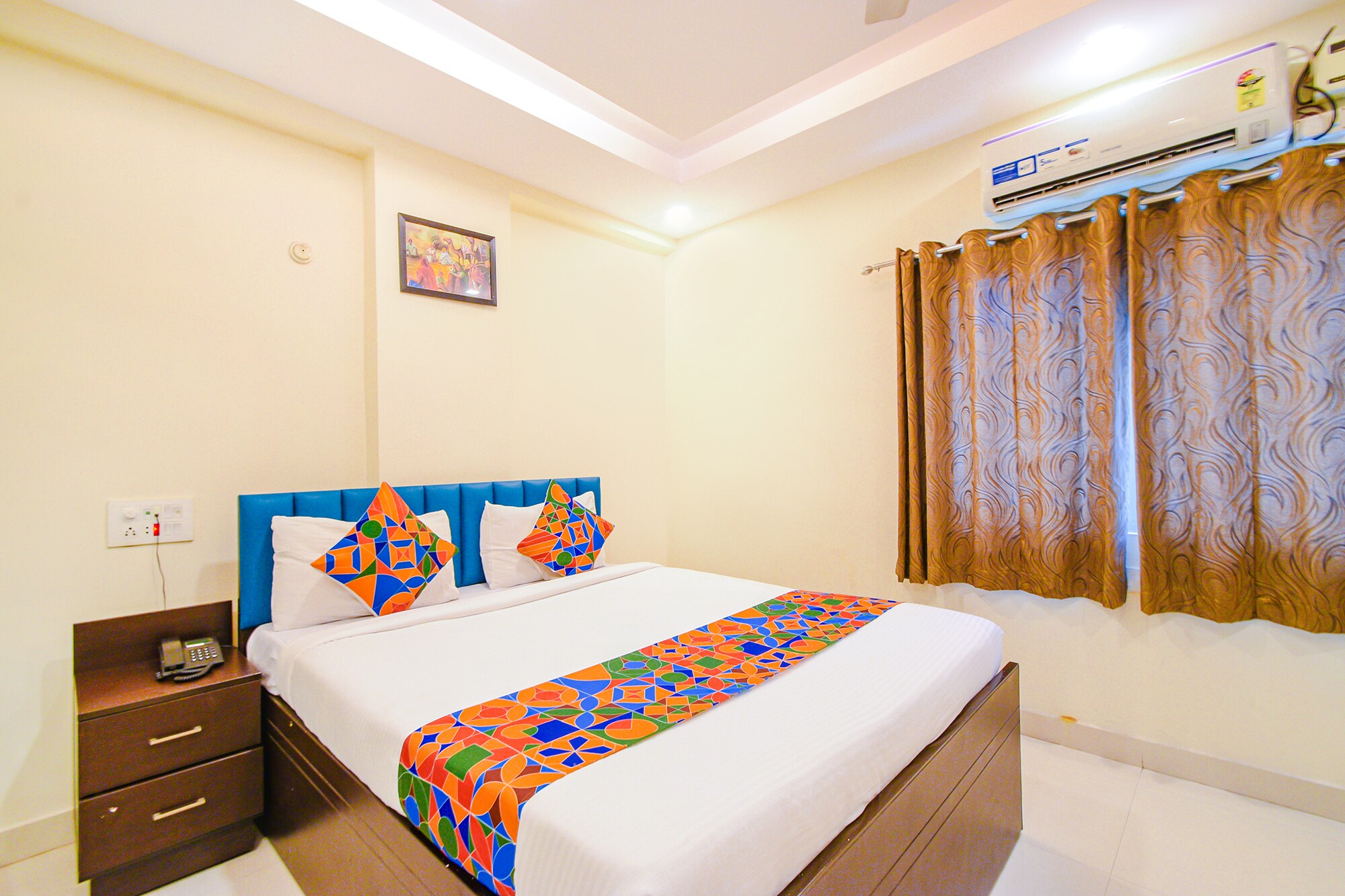 FabHotel Tals Hitech - Nr. Jubliee Enclave, Hitech CIty - Tap to explore photos