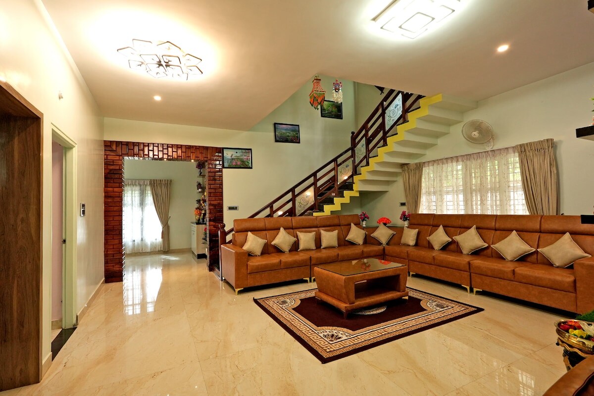 Hoovinamane Homestay - Tap to explore photos