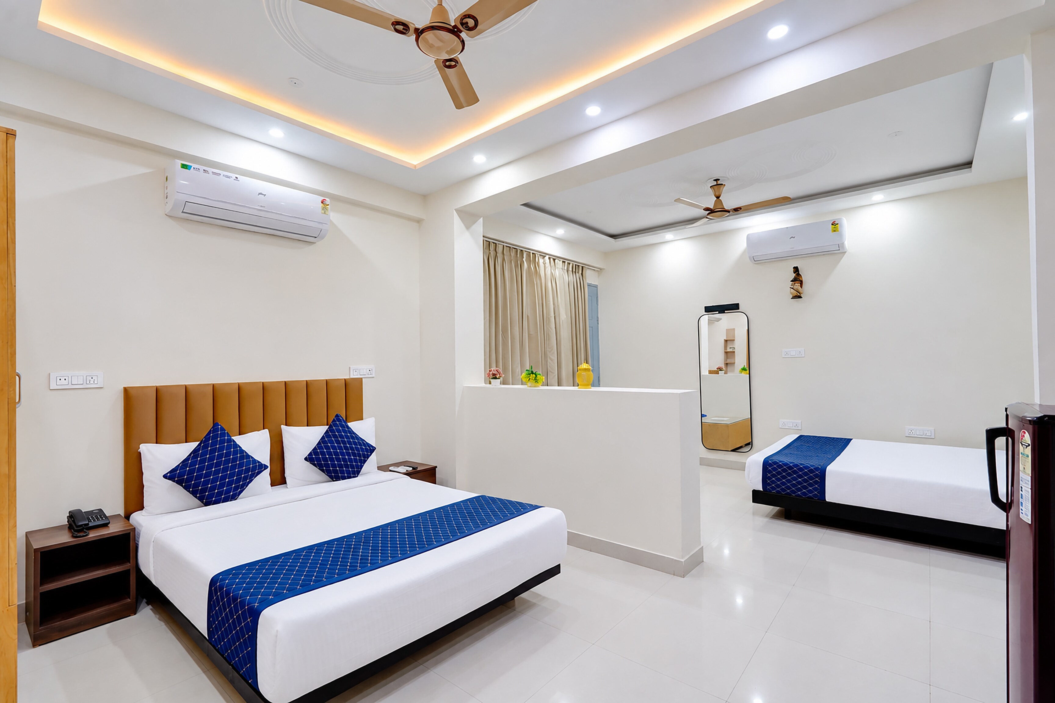 Cloud Bay Hotels - Sector 69 - Tap to explore photos