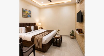 Hotel Peacock Inn Room Type - Deluxe AC Room