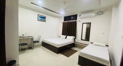 Sneha Bhawan Kaziranga Room Type - Deluxe Triple AC Room