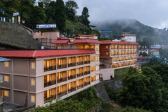 Hotel Vishnu Palace