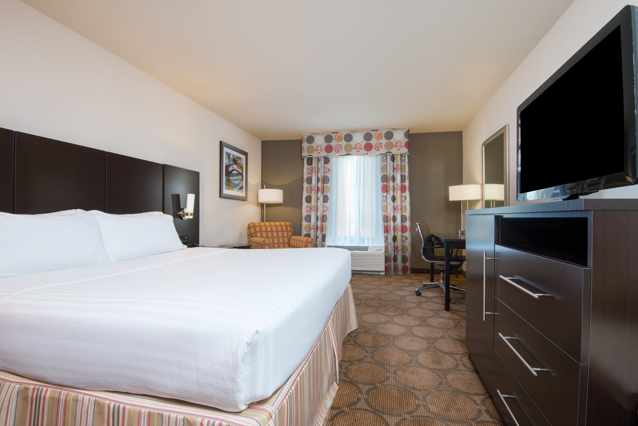 Holiday Inn Express Hotel & Suites Hobbs - Tap to explore photos