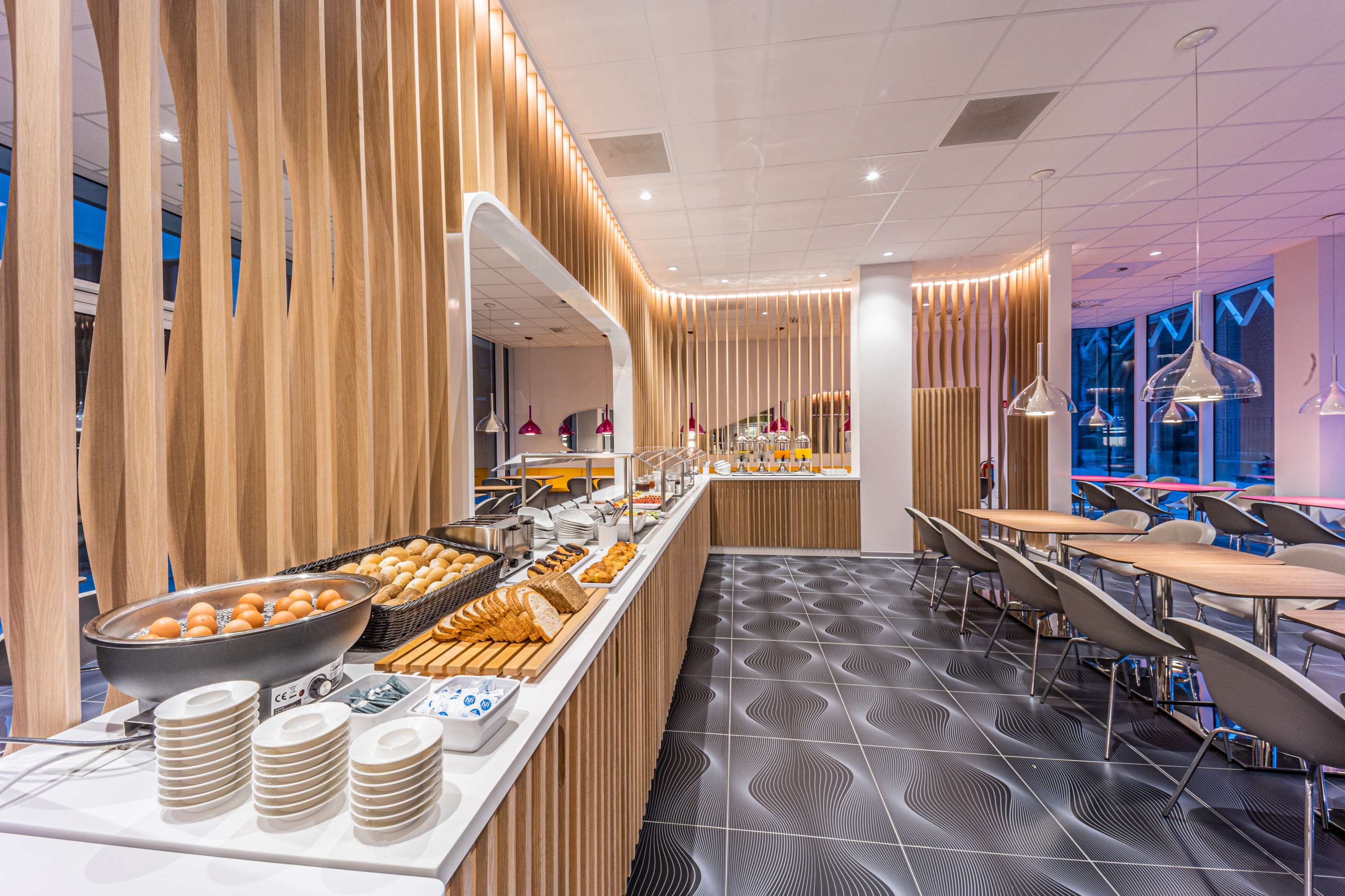 Prize by Radisson, Antwerp City - Tap to explore photos