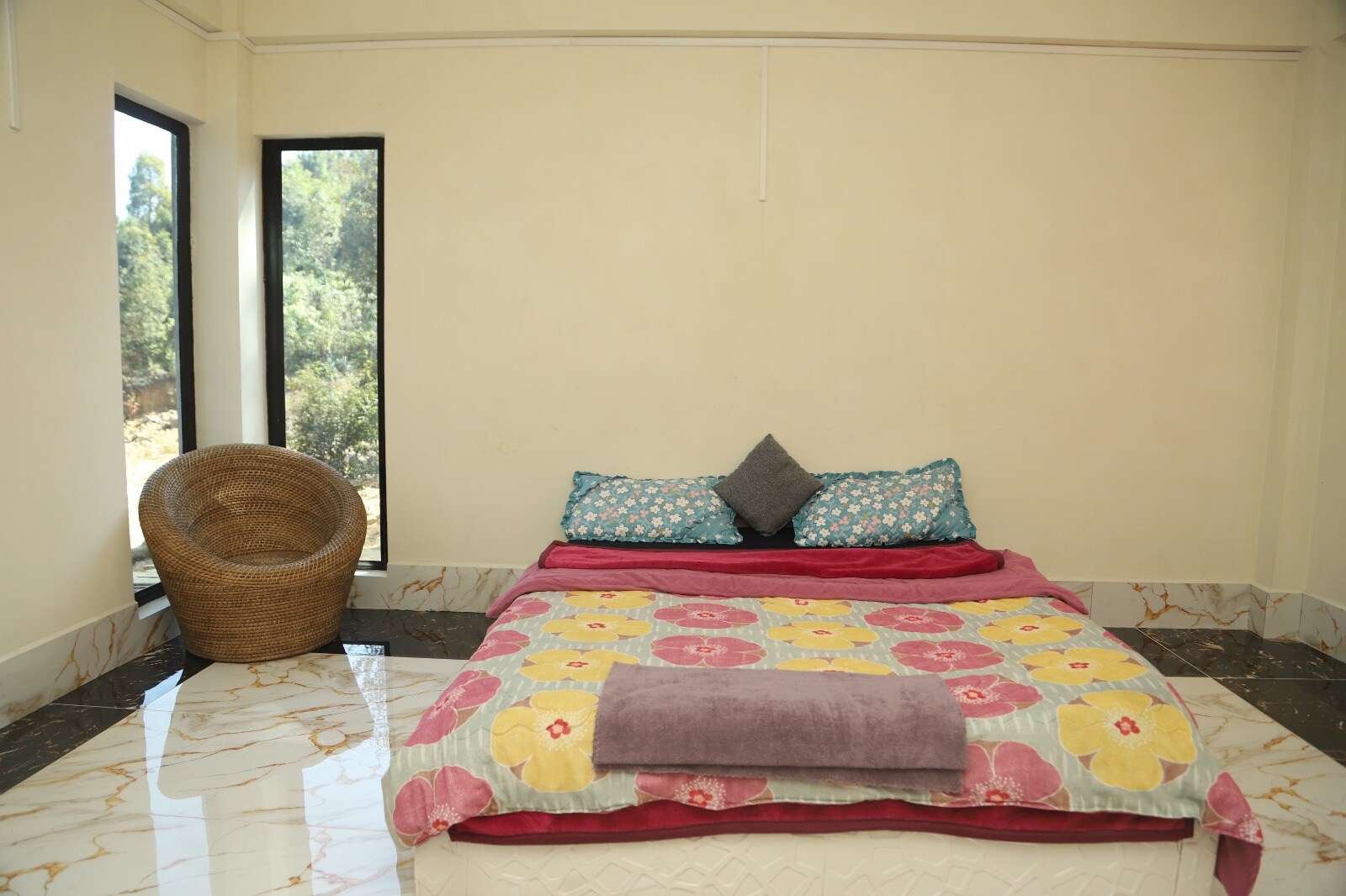 Platinum Stay Homestay - Tap to explore photos