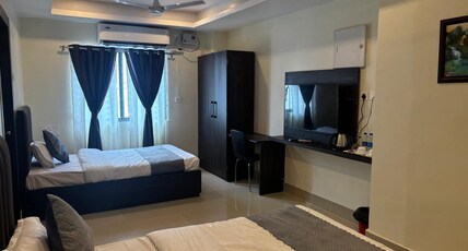 Asian Openbill Room Type - Deluxe Triple Room