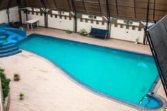 HOTEL DAAVILLA (WITH SWIMMING POOL), Guwahati
