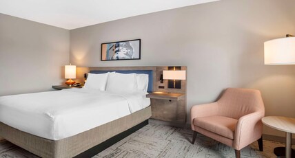 Hilton Garden Inn Charlotte-Concord Room Type - KING BED W SHOWER