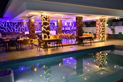De Falcon Goa Beach Resorts