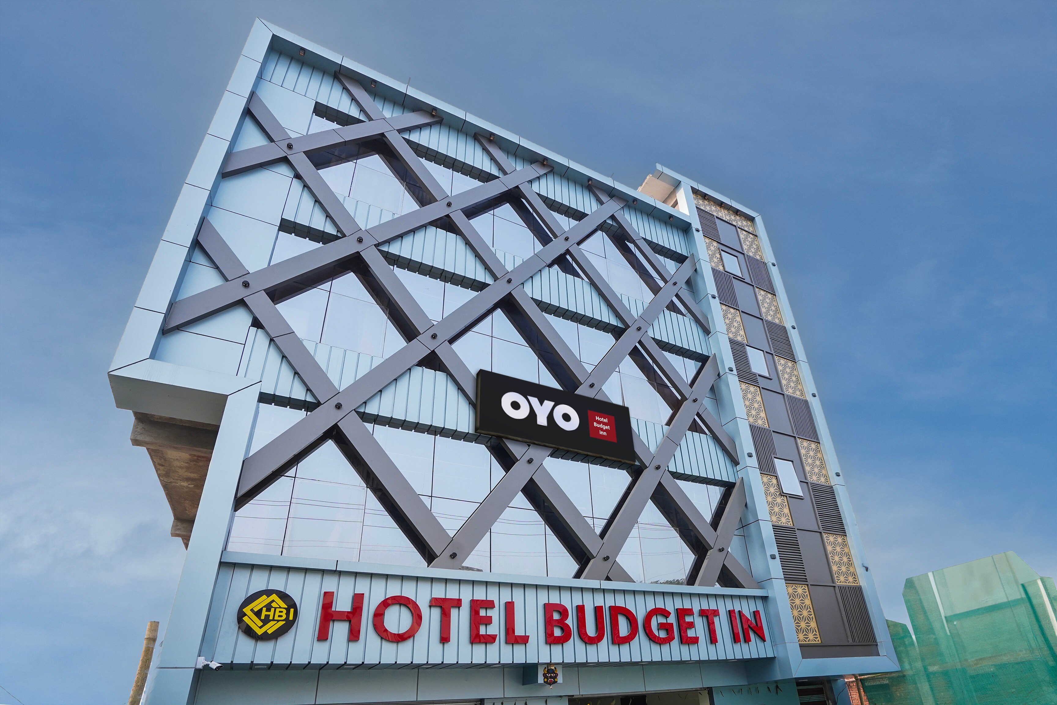 BUDGET IN - Tap to explore photos