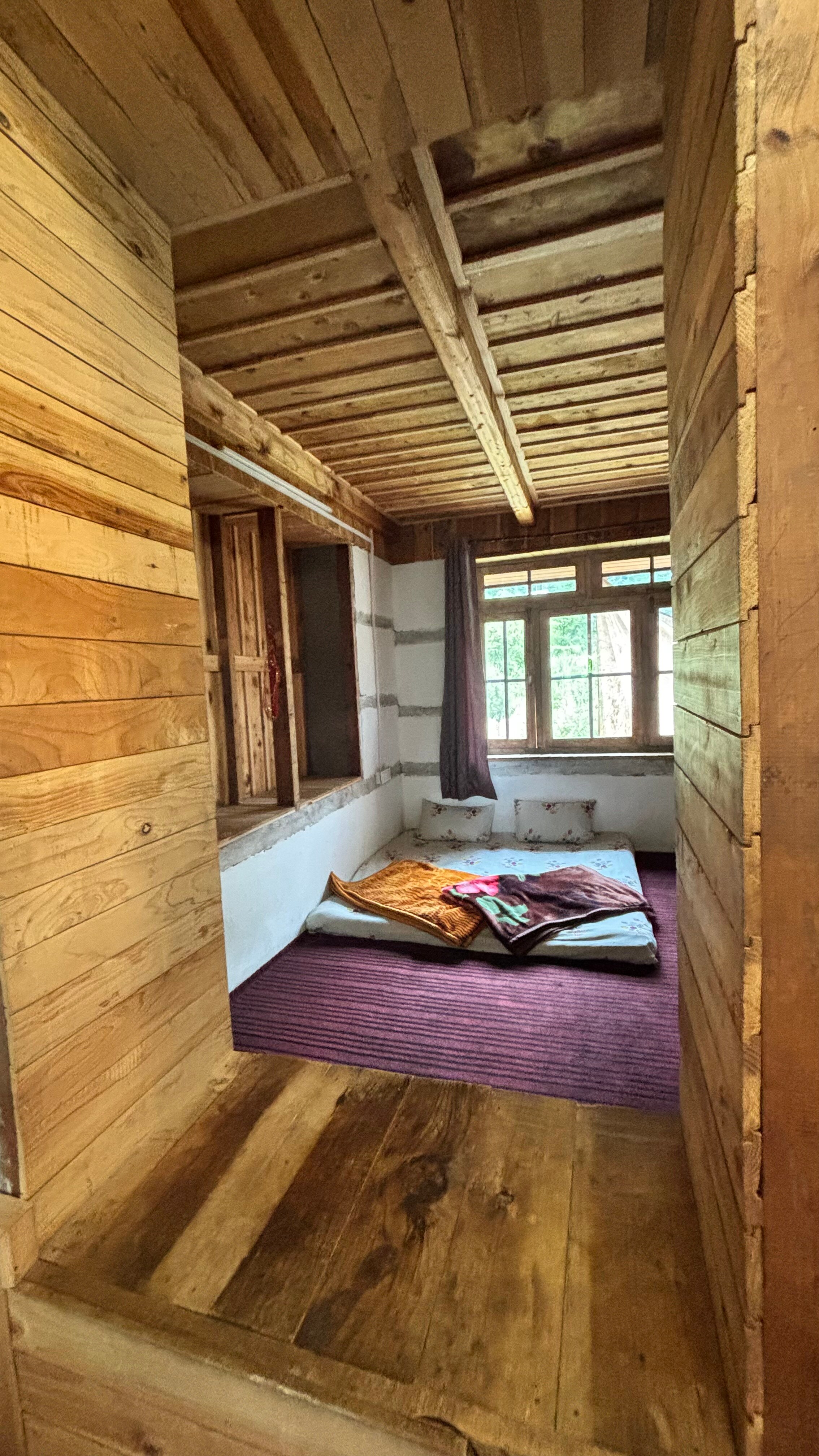 MOUNTAIN MELODY HOMESTAY & CAFE - Tap to explore photos