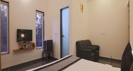 RANKK Stays Room Type - Deluxe Room With Balcony