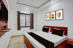 Hotel O Shree Kisna Dham