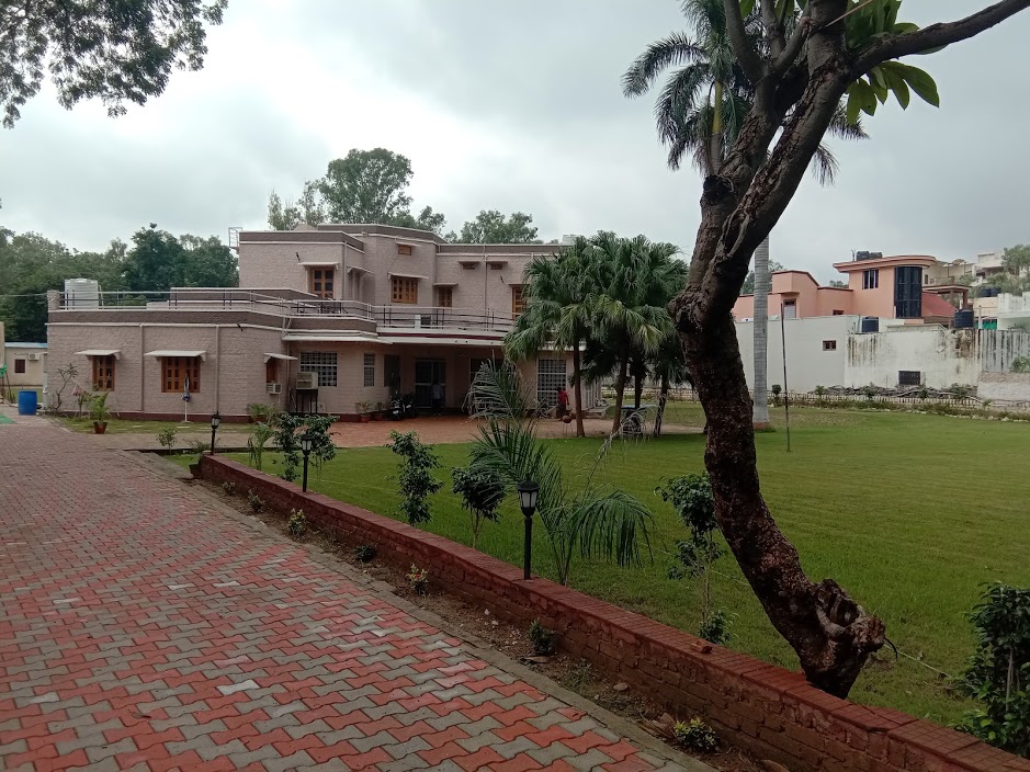 HOTEL VIJAY BHARAT BHAWAN - Tap to explore photos