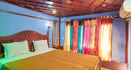 ATDC Houseboat Room Type - Premium Houseboat on Sharing basis