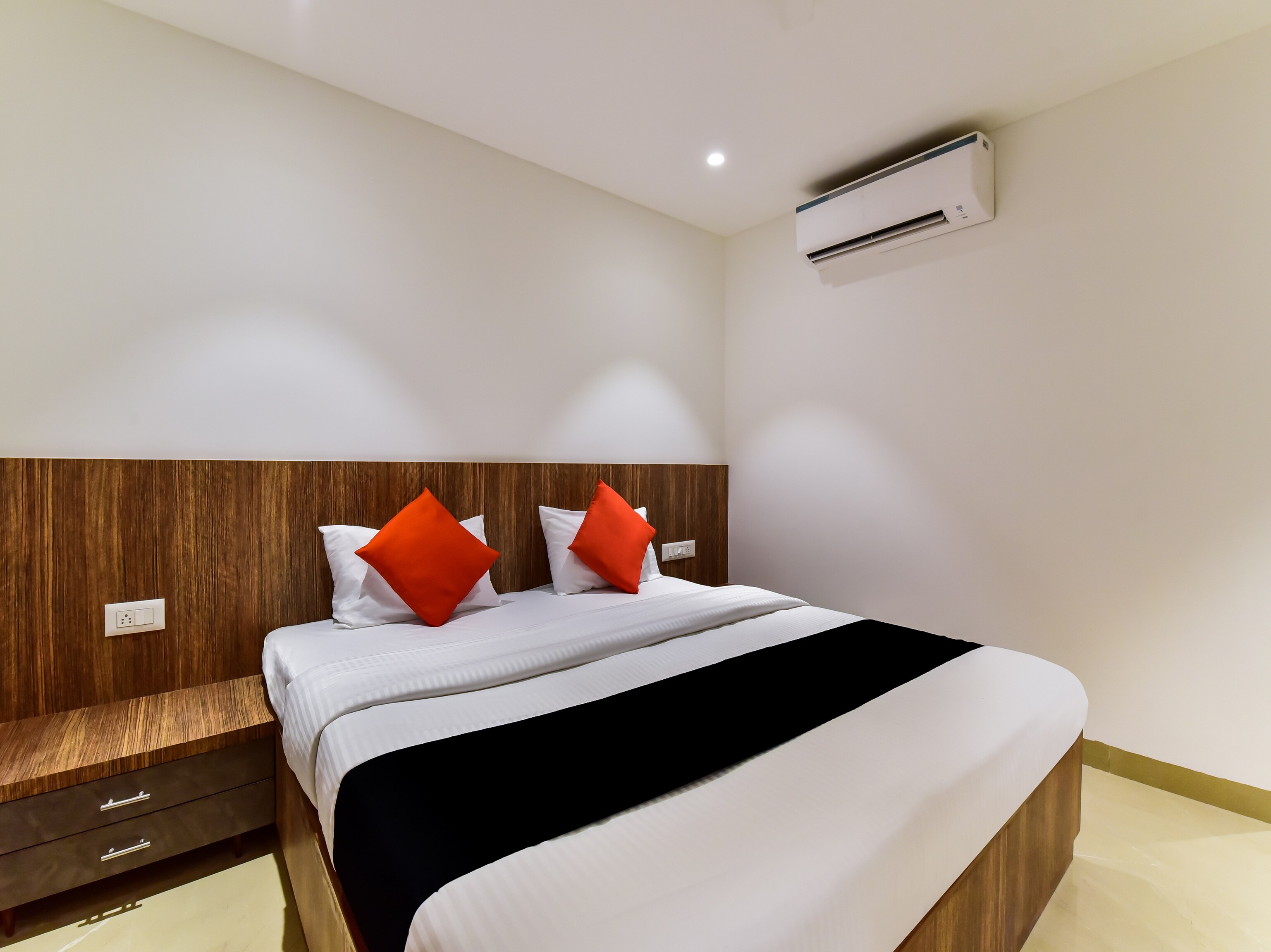 Capital O Maurya Inn - Tap to explore photos