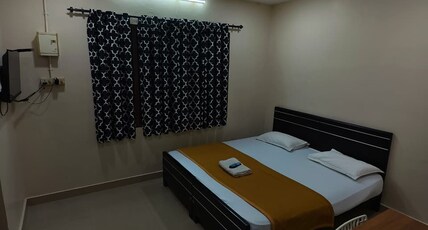 Baithul Kareem Room Type - Double bed Non AC