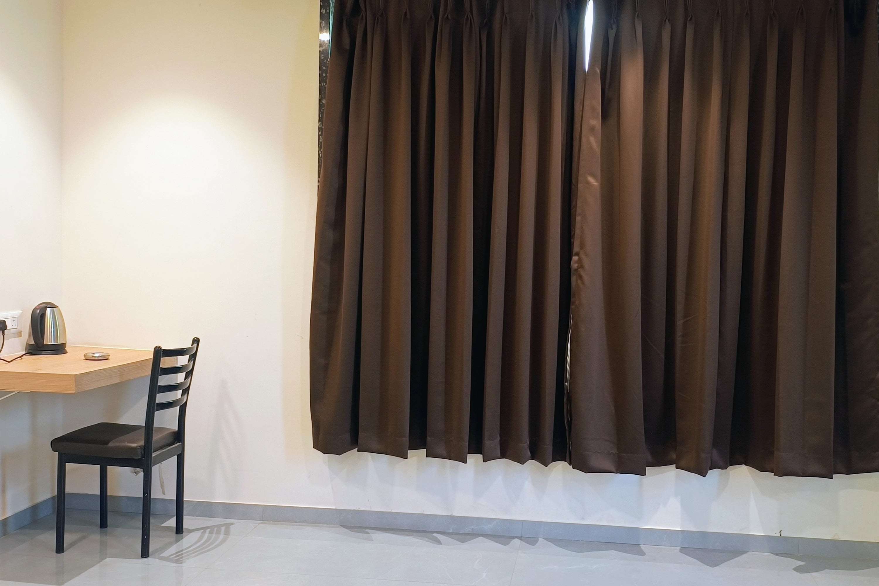 Hotel Stay Inn near Bhiwandi Thane Railway Station - Tap to explore photos
