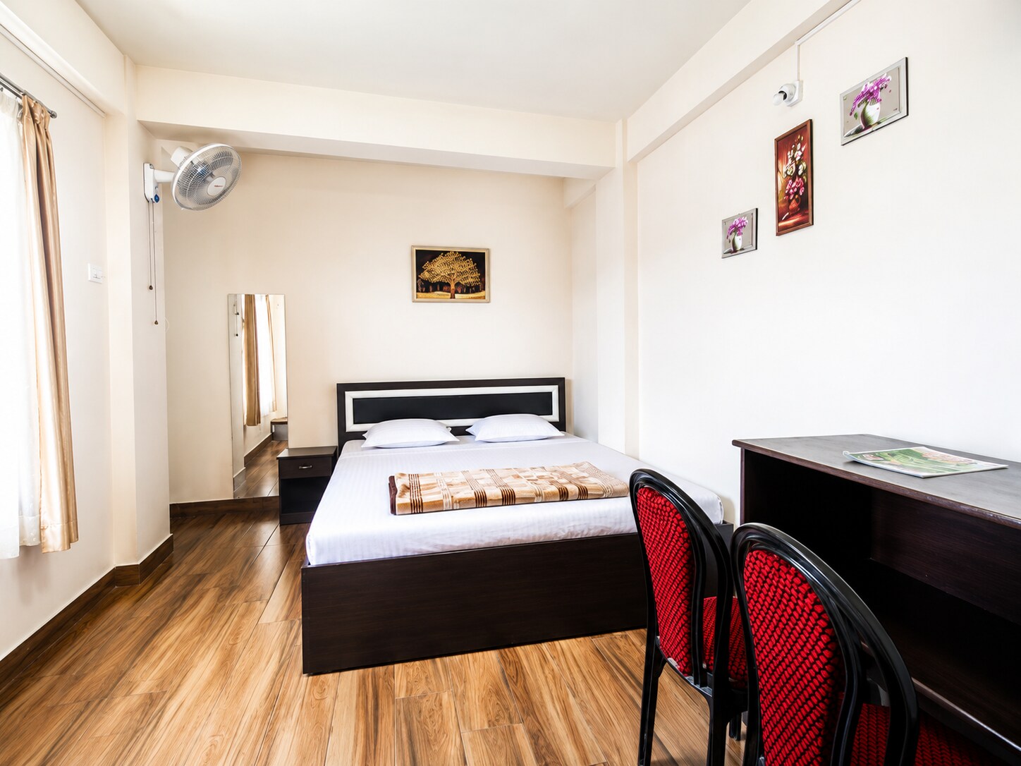 Emanorita Guest House - Tap to explore photos