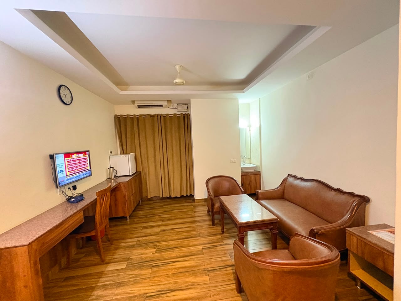 Hotel Swadesh Heritage - Tap to explore photos
