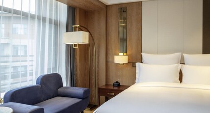 Pullman Changbaishan Resort Room Type - DELUXE EXECUTIVE ROOM, Lounge Access, 1 King Size Bed, Private Balcony Pullman Changbaishan Resort Room Type - DELUXE EXECUTIVE ROOM, Lounge Access, 1 King Size Bed, Private Balcony