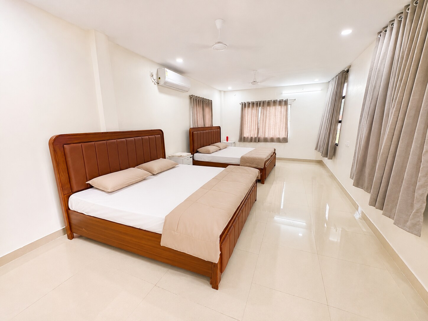 Nirvana Villa 7 bedroom - Tap to explore photos