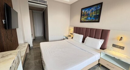 North Star Hotel Room Type - Deluxe King Bed Room with City View