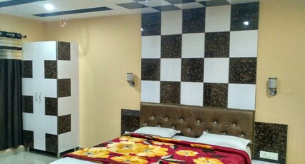 OSHO HOTEL Room Type - Deluxe Room Non AC