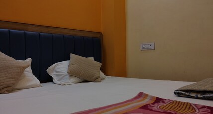 Sri Rudra Homestay Room Type - Bedroom 1
