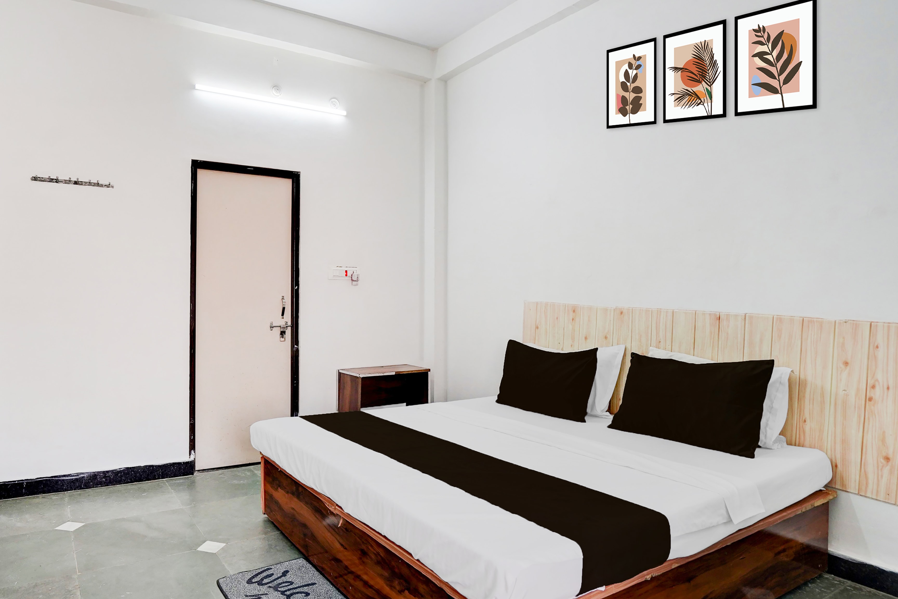Hotel O Ramdut Palace Guest House - Tap to explore photos