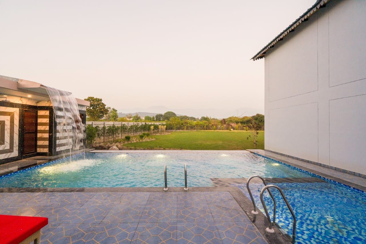 Delight The Lavish Loft Corbett (Near To Sitabani Zone) - Tap to explore photos