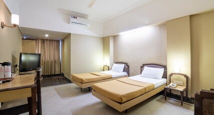 Hotel Rajdhani Room Type - NON AC DELUXE ROOM