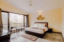 Pinewood Manor  In Solan   Kasauli
