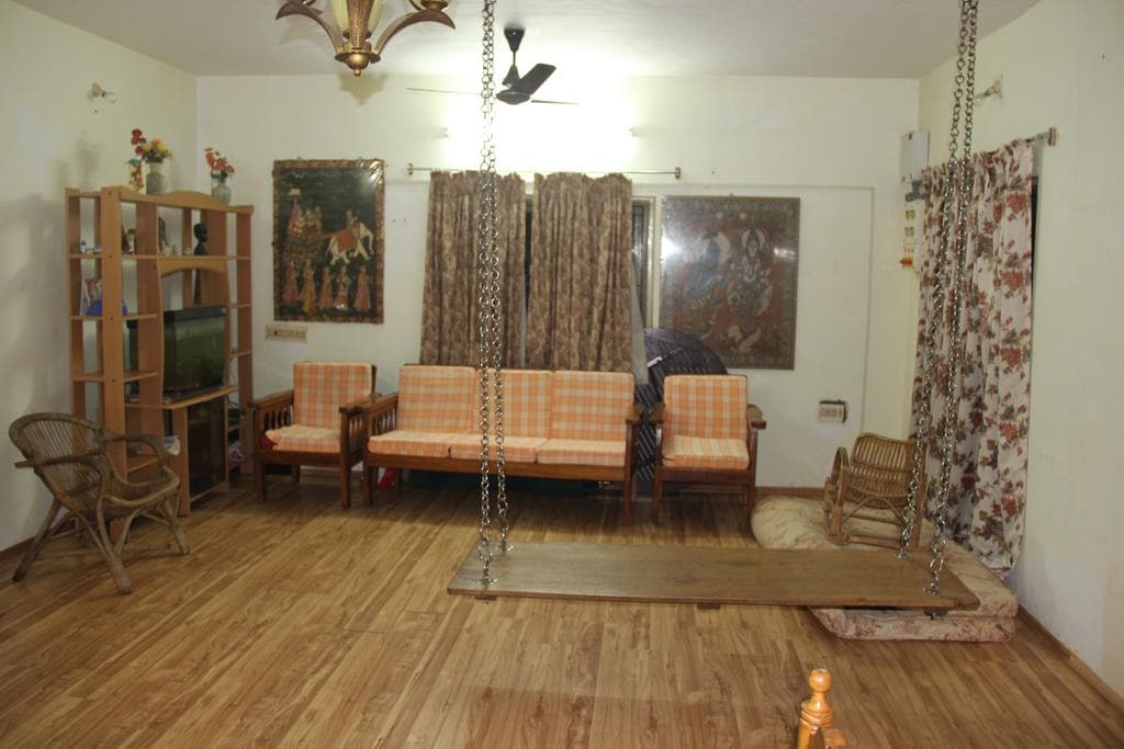 Yelagiri Villa - Tap to explore photos
