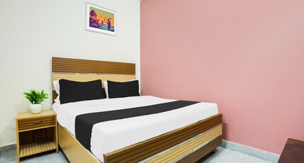 Hotel O Royal Stay Room Type - Classic