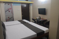 Yogeshwar guest house