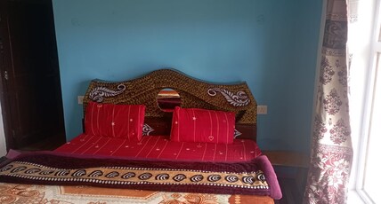 Nirvana House Room Type - Standard Room with Mountain View