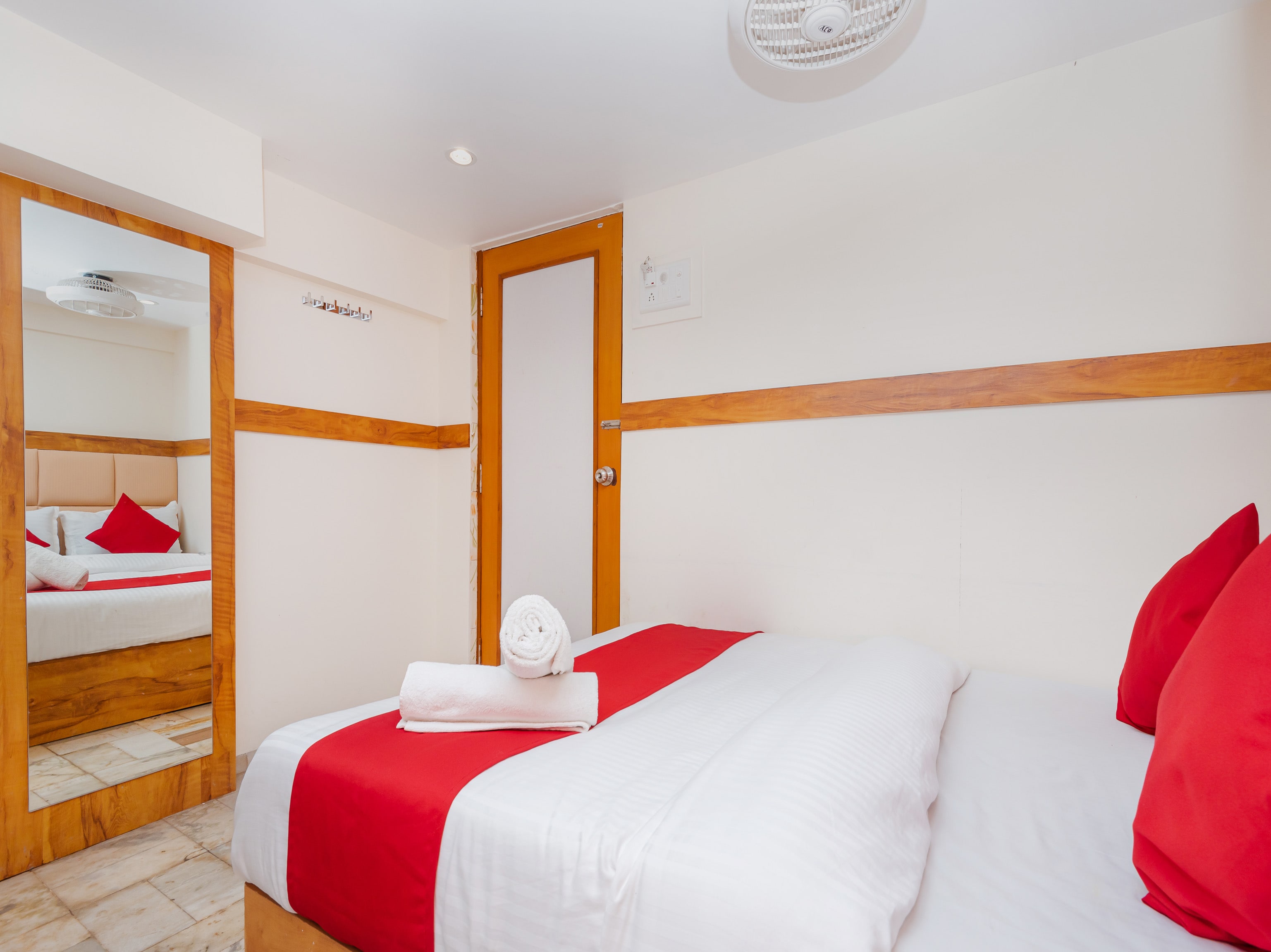 HOTEL KGN - Tap to explore photos