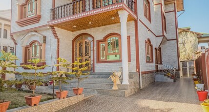 Simba Homestay|5BR| A Home In Kashmir by Homeyhuts Room Type - Simba Homestay|5BR| A Home In Kashmir by Homeyhuts