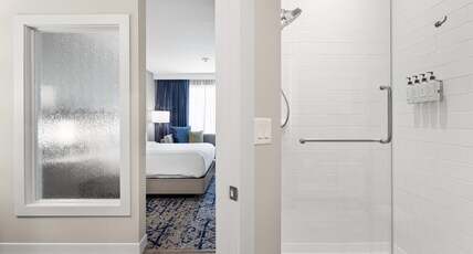 EVEN Hotel AUSTIN UPTOWN NEAR THE DOMAIN Room Type - 1 King Standard Balcony