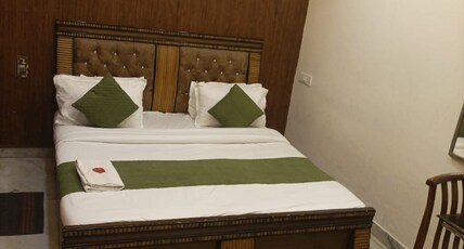 Hotel Skylark 20 Room Type - Deluxe Room