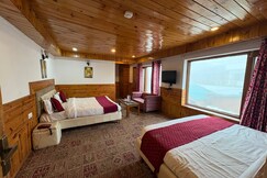 Krystal Hotel Restaurant