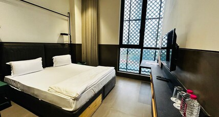 Ibiza Hotels Room Type - Deluxe Queen Room