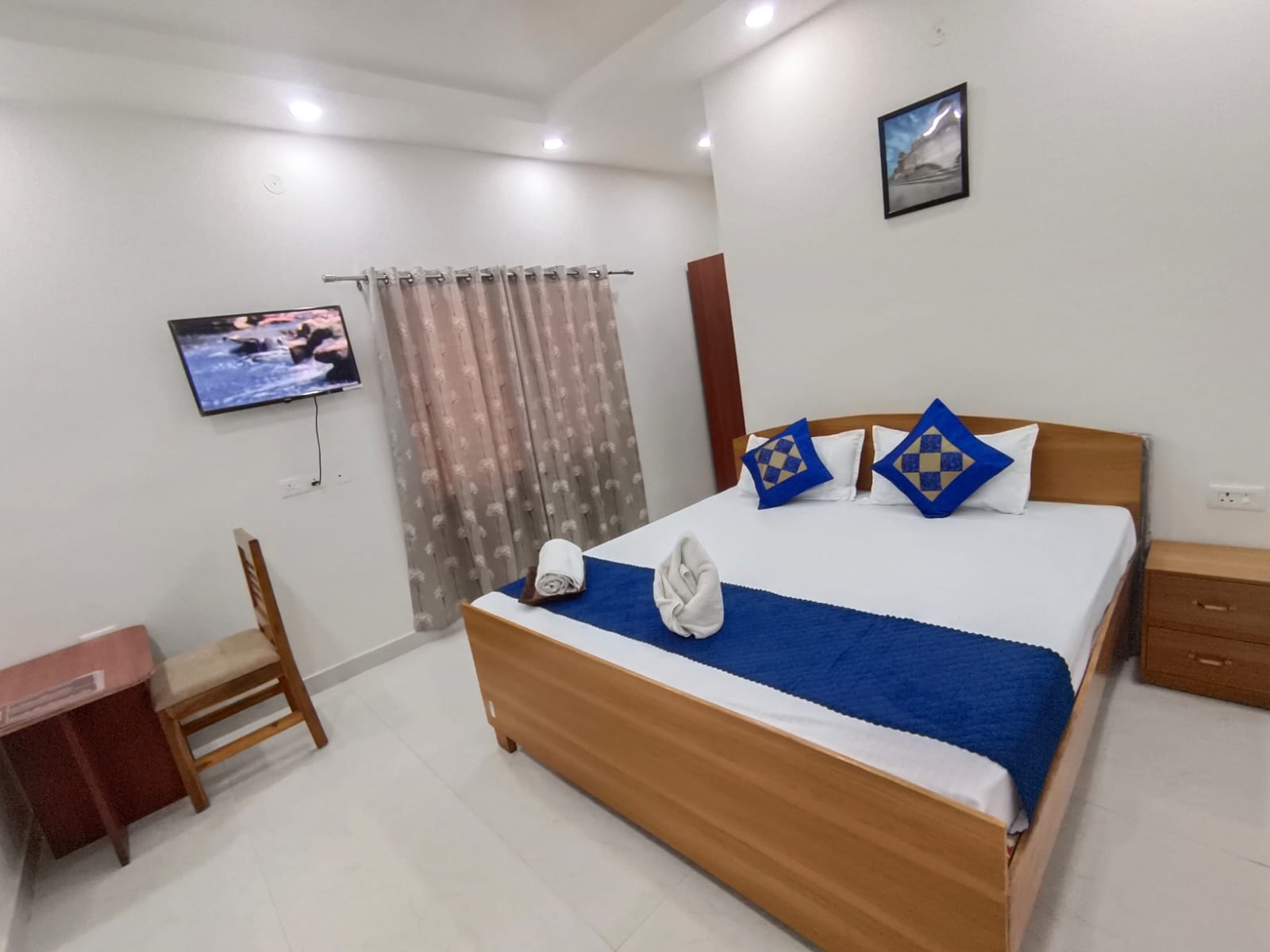 Keshavam Abhinandana Guest house - Tap to explore photos