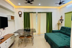 Soorya Madhavam Apartments, Guruvayoor - 200 meters from Temple
