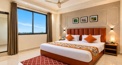 Qotel Comfort AT Residency Kaushambi Anand Vihar Room Type - Executive Suite With Bathtub