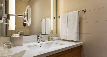 Hilton Garden Inn Riyadh Financial District Room Type - TWIN ROOM